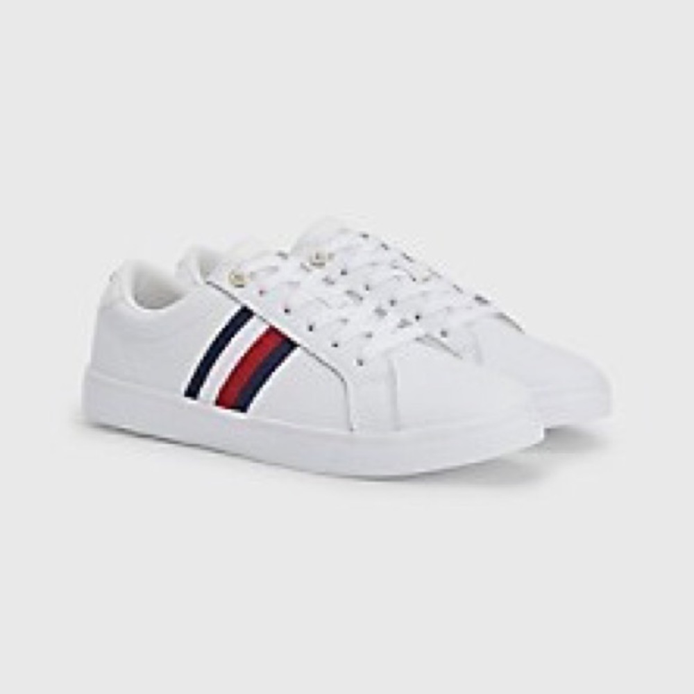 Tommy Hilfinger sneakers like new​​​​​​